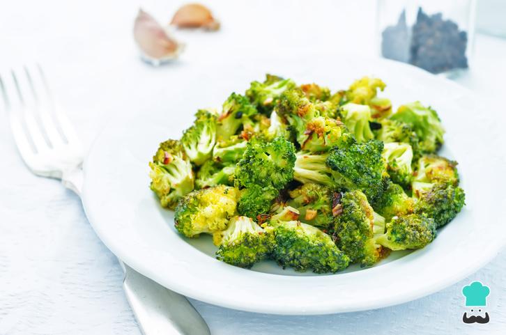 Brócoli a la plancha con limón y ajo