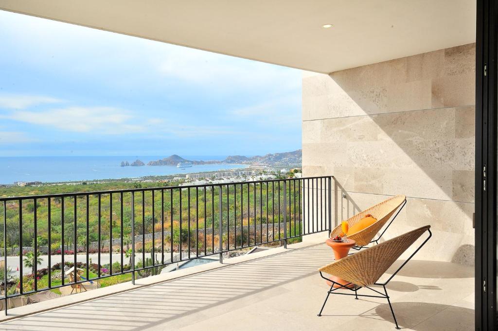 Spacious Ocean View Penthouse