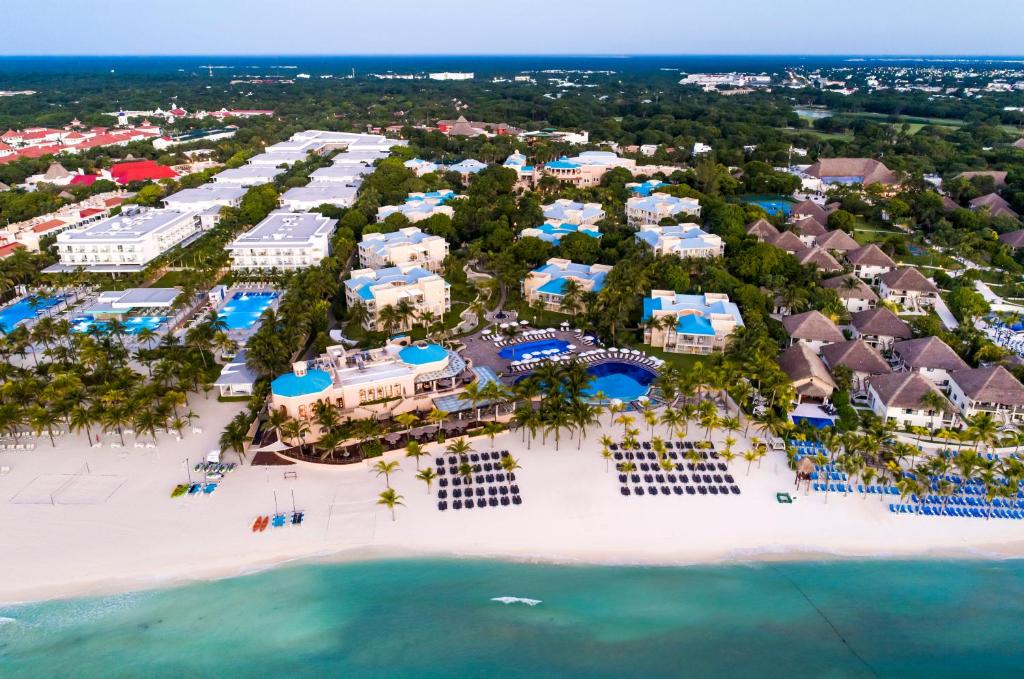 6. The Adults-Only Resort