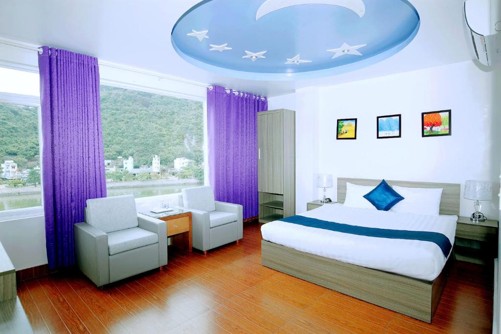 Cat Ba Central Hotel