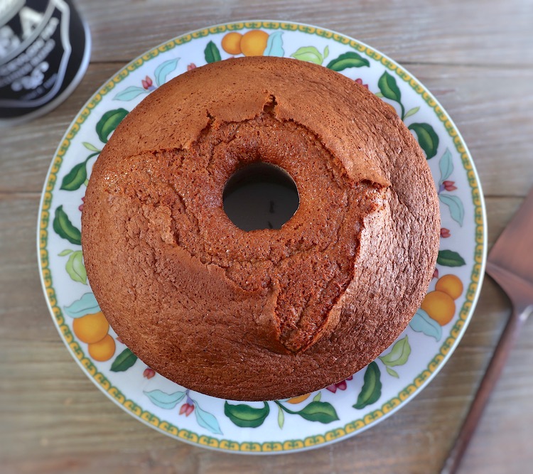 Honey and Cinnamon Cake