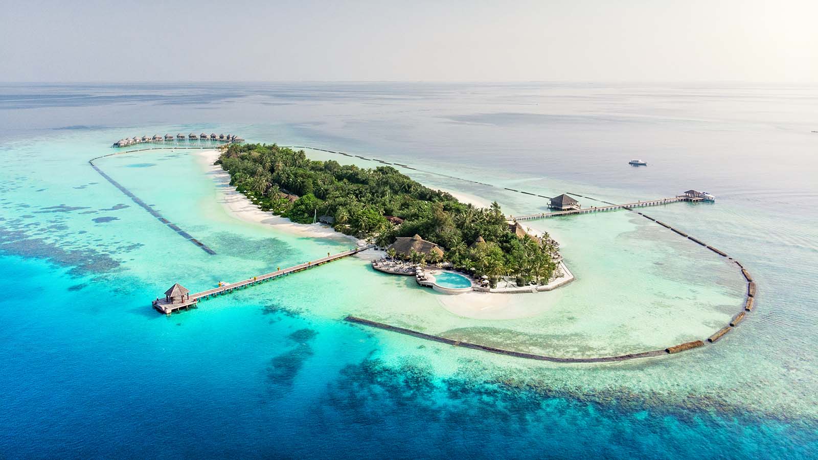 9. Komandoo Maldives Island Resort