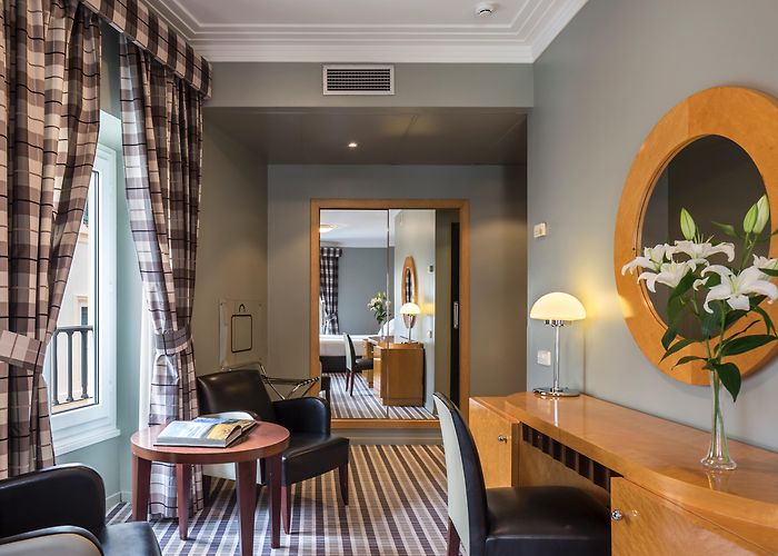 Hotel Room Mate Larios