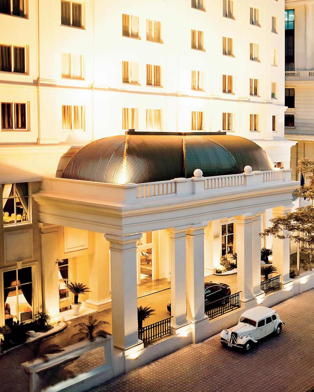 7. Mövenpick Hotel Hanoi