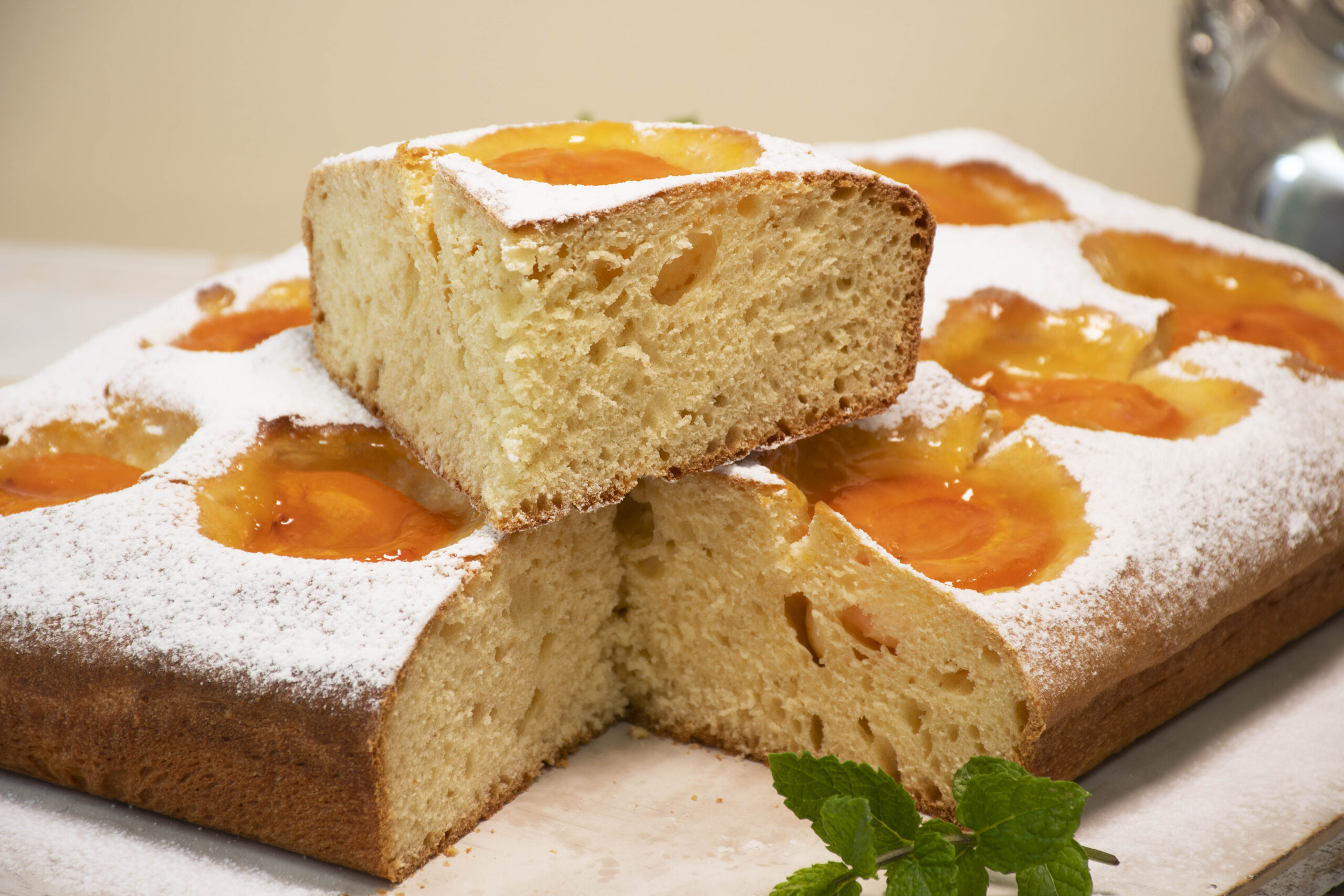 Coca de Brioche con Mermelada de Albaricoque