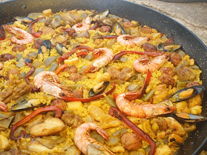 Paella Valenciana mixta