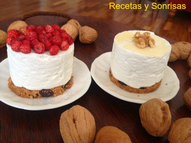 Rollitos de queso fresco con miel y nueces