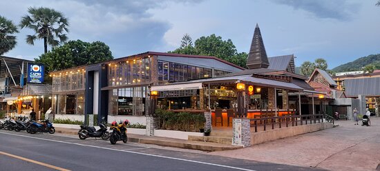 Capri Restaurant & Bar