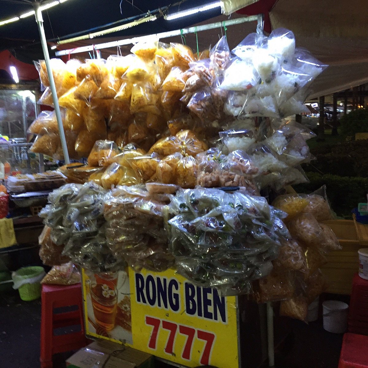 Exploring the Can Tho Night Market