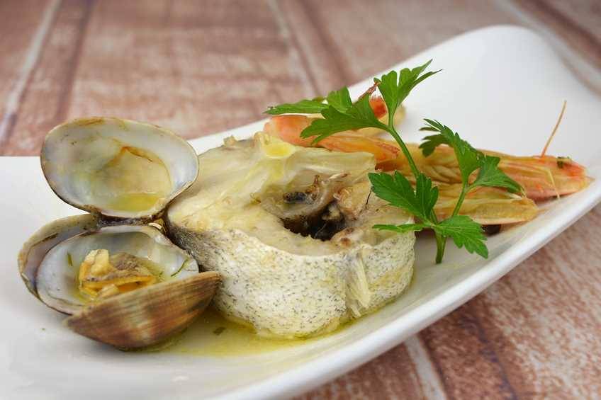 Merluza a la koskera - Receta de Cocina Familiar