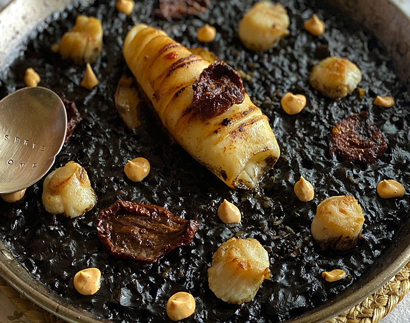 Arroz Negro con Vieiras