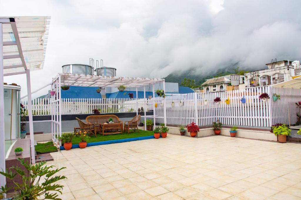 Sunflower Haven Resort