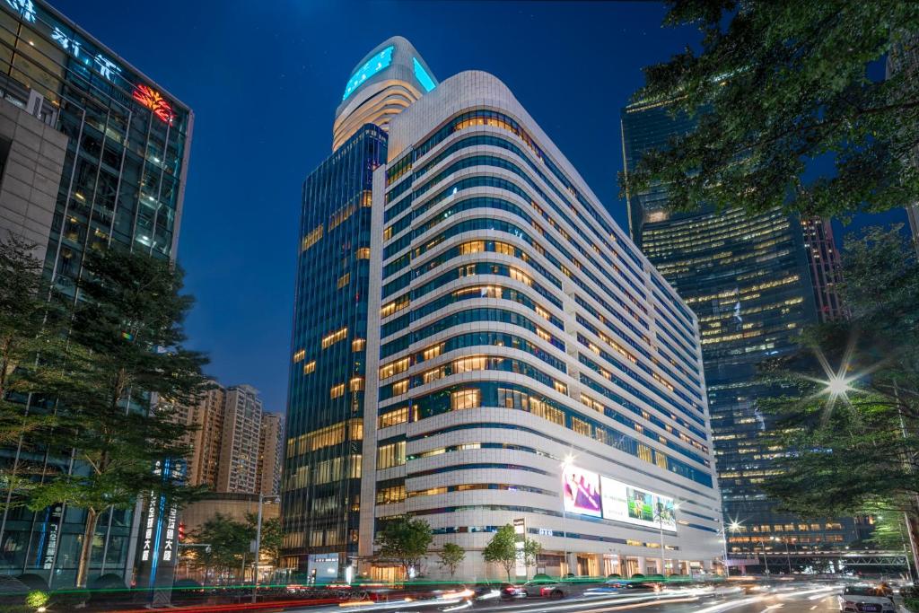 Hotel H