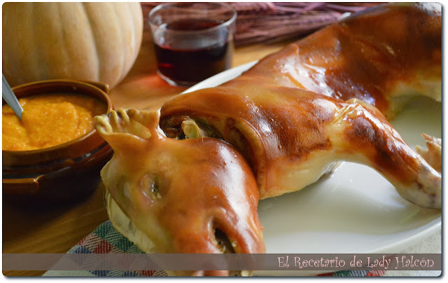 Cochinillo asado con puré de calabaza