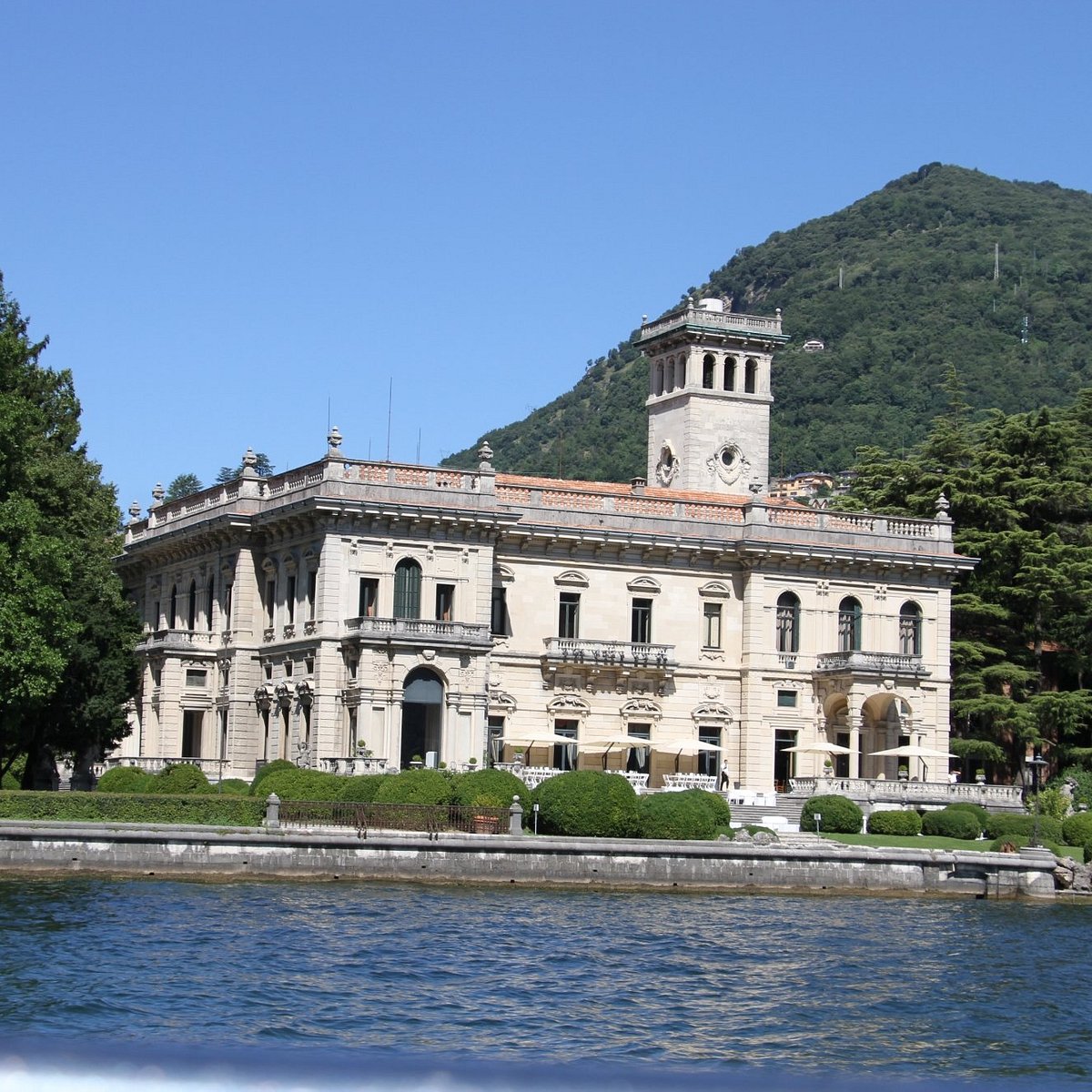 Visit Villa Erba
