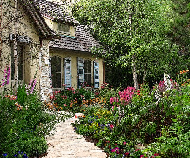 4. Cottage Garden Delight