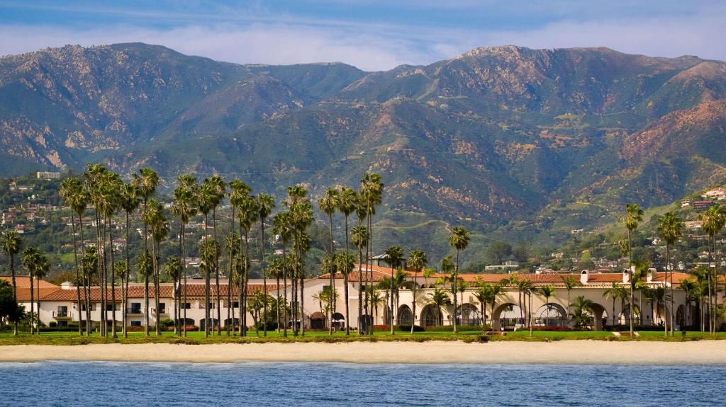 Beachfront Resort with Soundproof Rooms