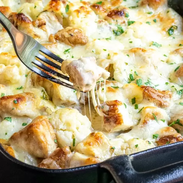 Keto Chicken Alfredo