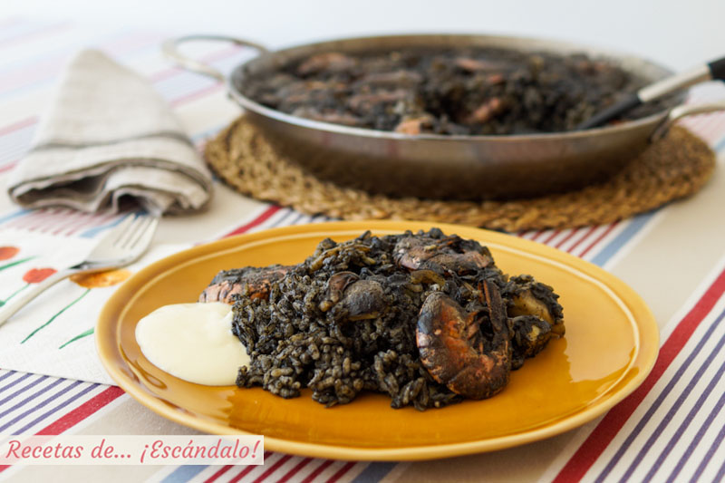 Arroz Negro con Sepia y Gambas
