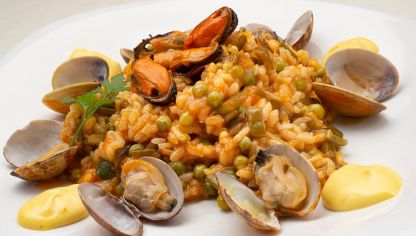 Arroz con almejas y mejillones