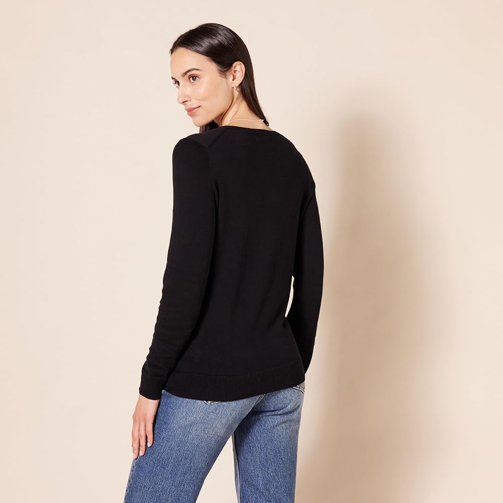Amazon Essentials Women's Plus Size Lightweight V-Neck Sweater