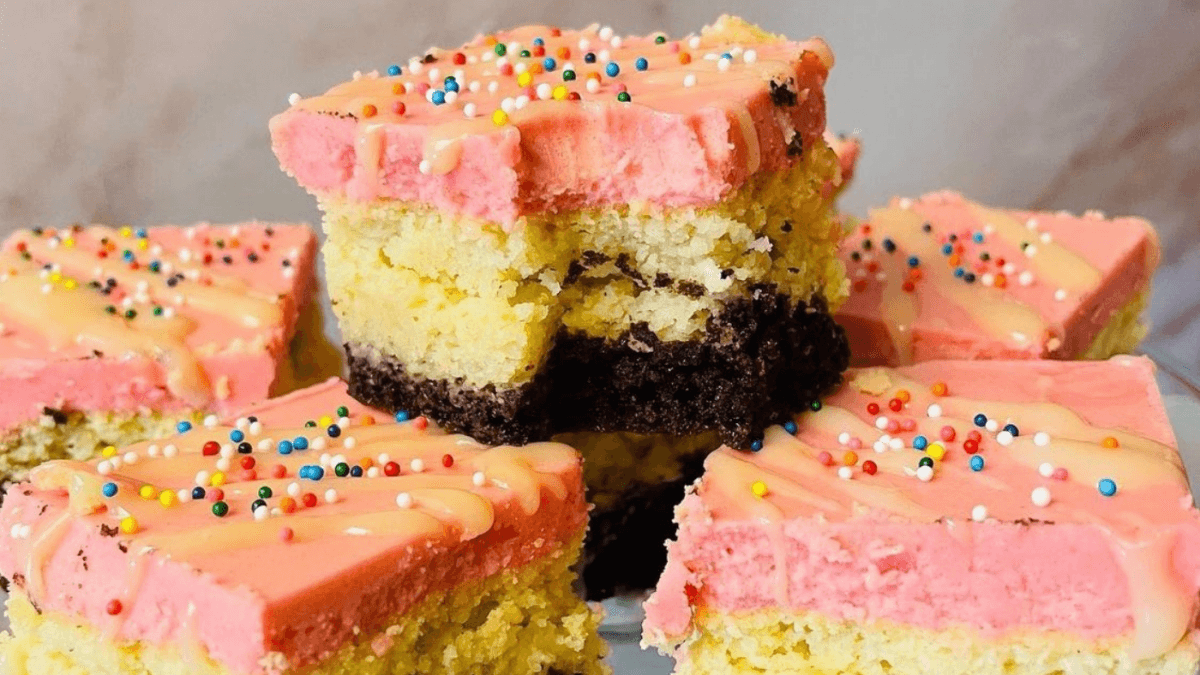 Low-Carb Neapolitan Cake