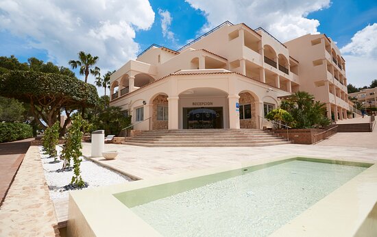 Invisa Hotel Club Cala Blanca