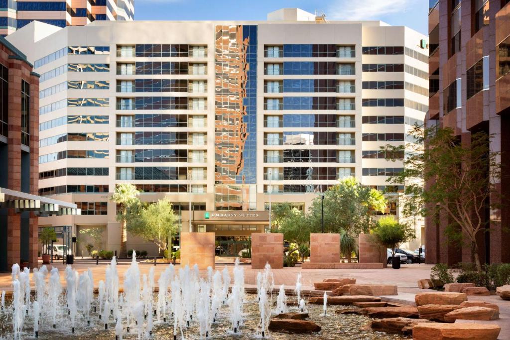 9. Embassy Suites by Hilton Phoenix Downtown North