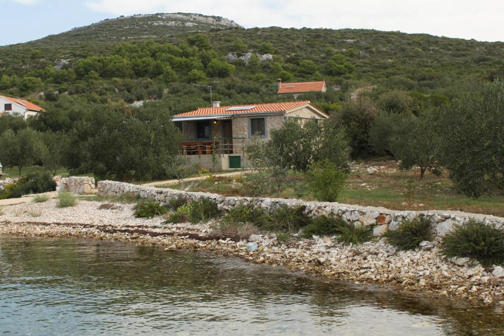Sv. Ante Beach