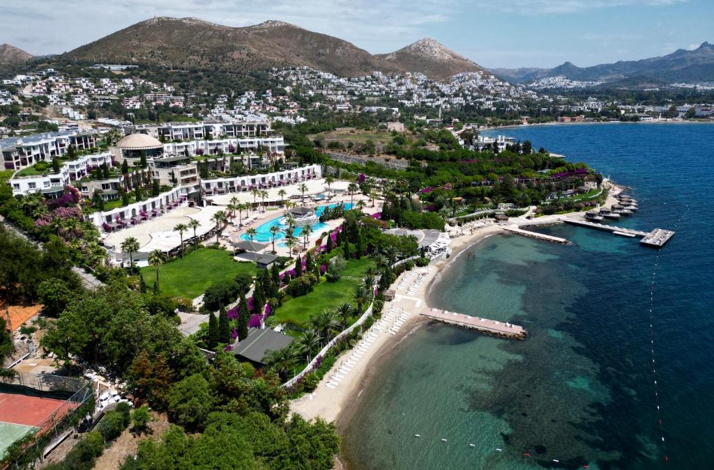 10. Sianji Well-Being Resort