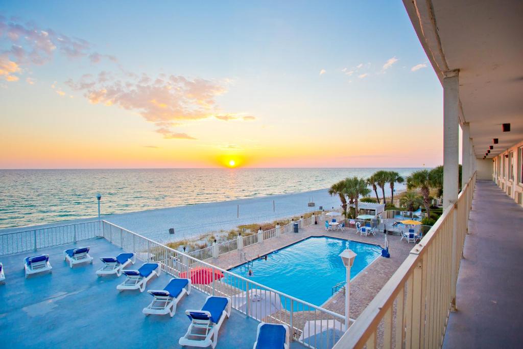 Beachside Lodge