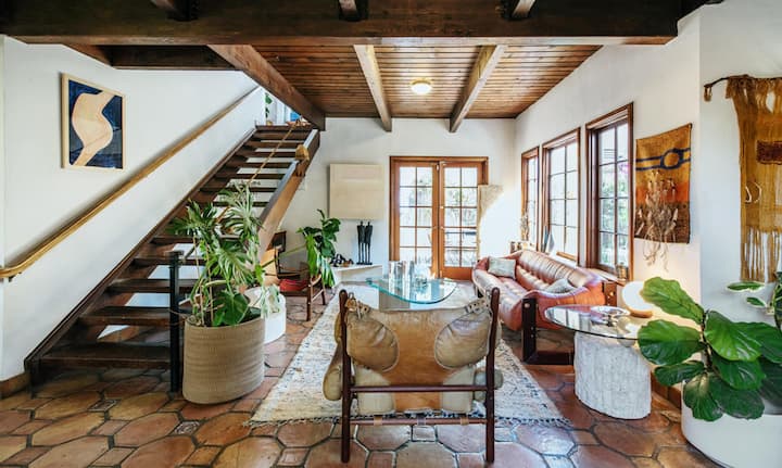 Private Bungalow in a Peaceful Garden