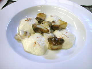 Pochas con almejas a la crema