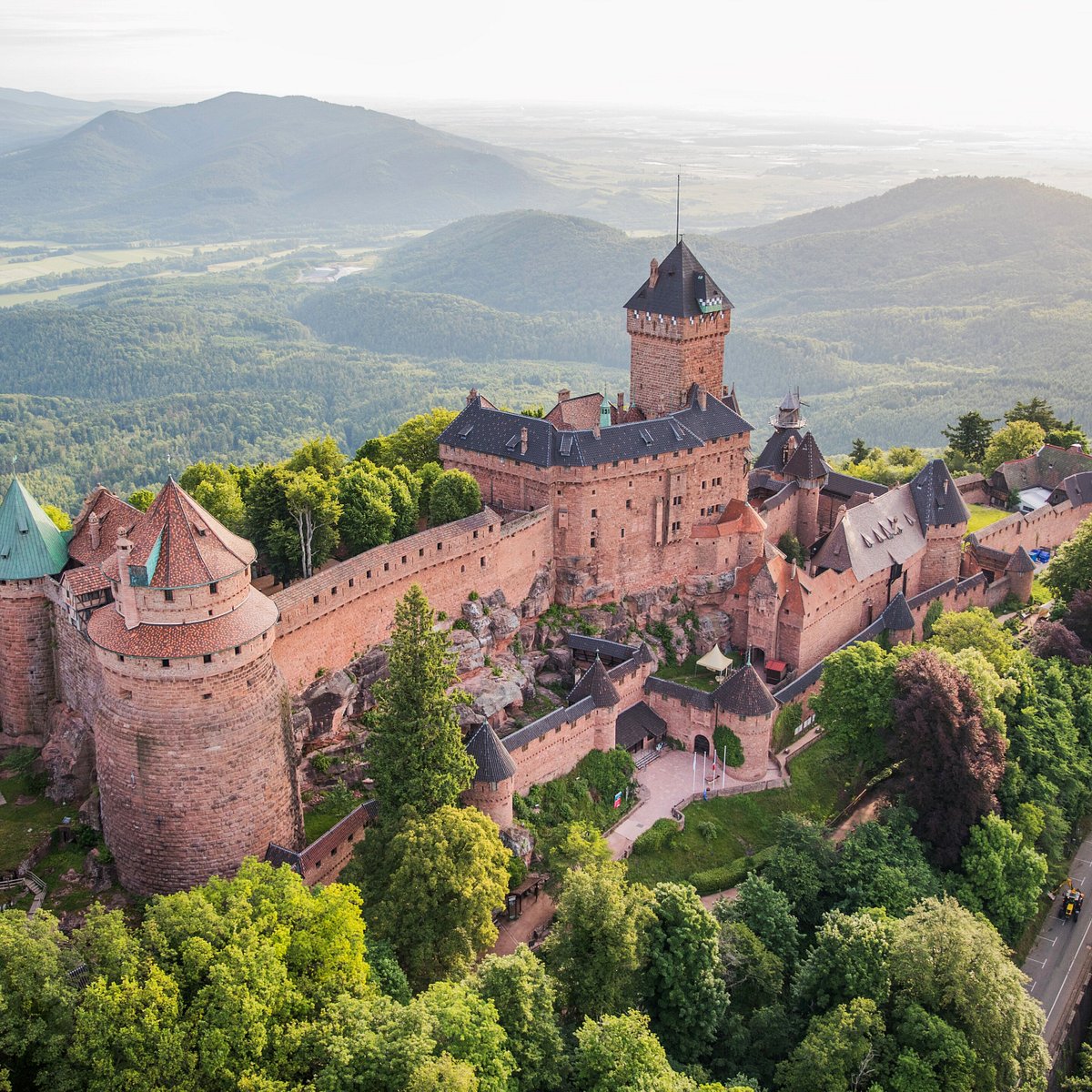 Visit Haut-Koenigsbourg Castle