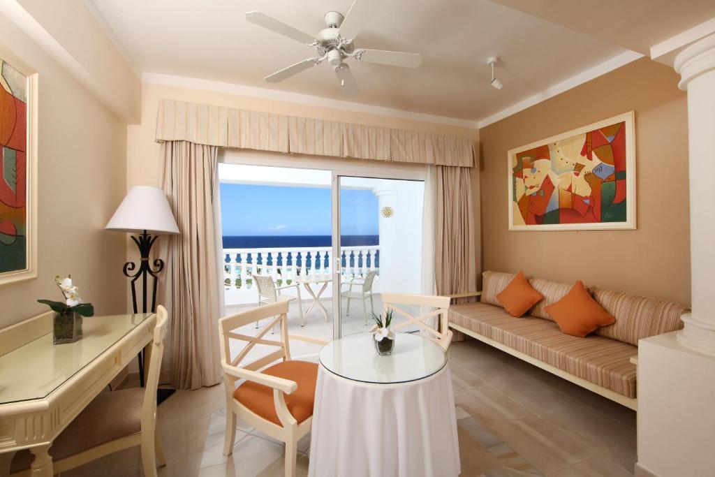Bahia Principe Luxury Runaway Bay