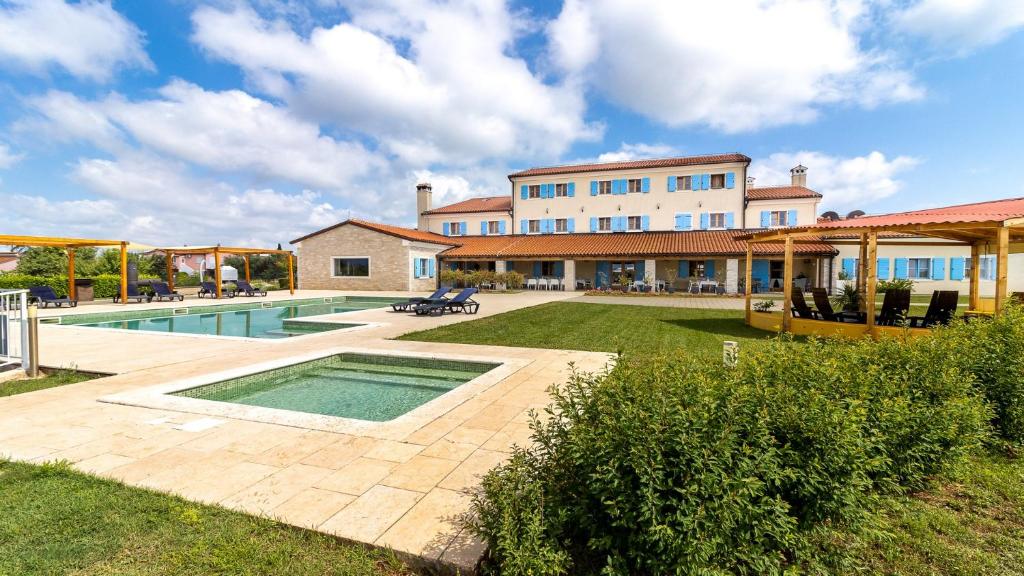 Hotel Velanera