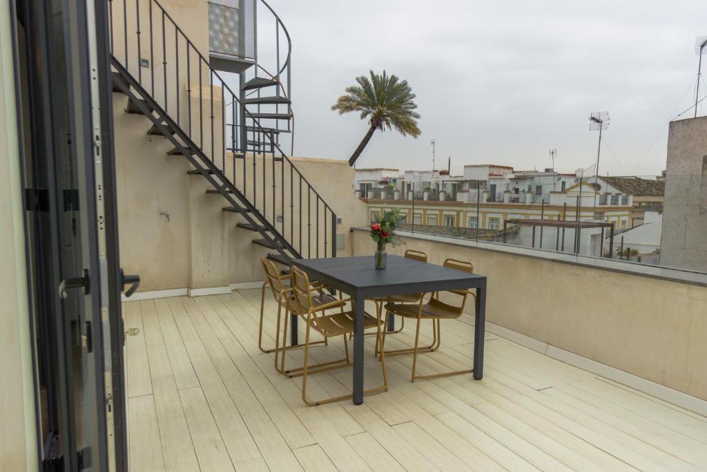 Secluded Apartment with Panoramic Views