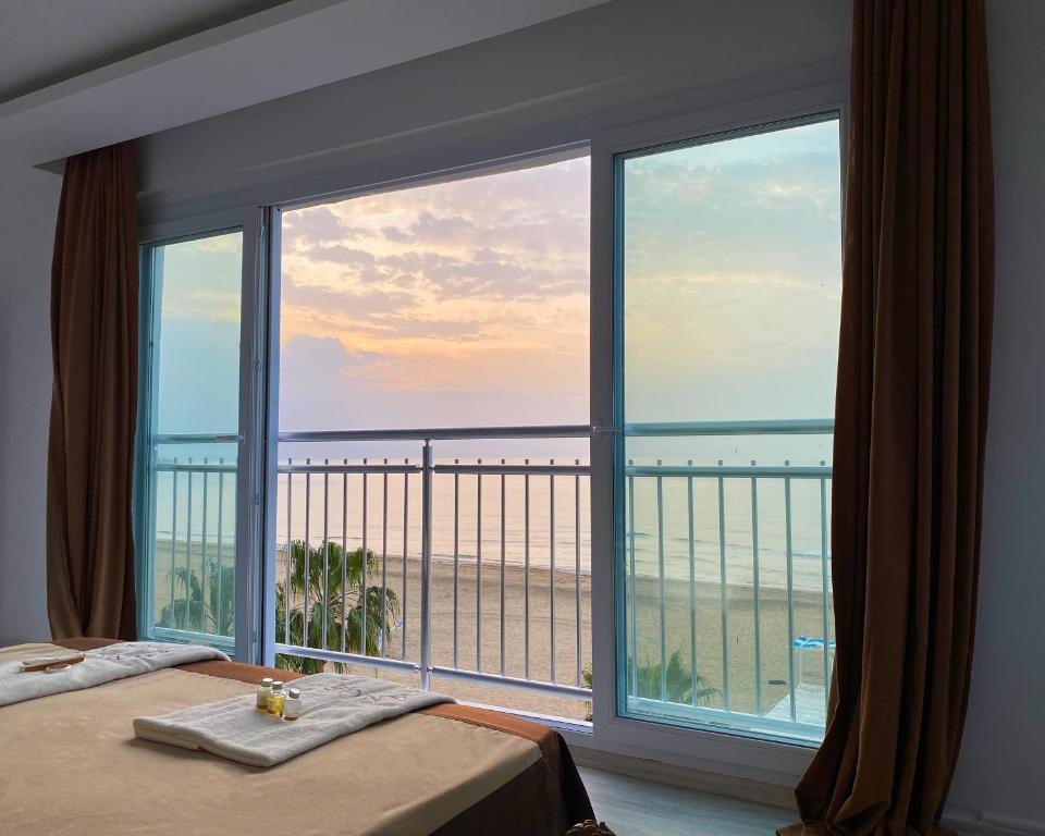 Angel Beachfront Hotel