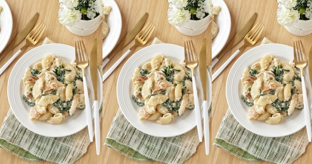Trenette al Pesto con Pollo y Espinacas