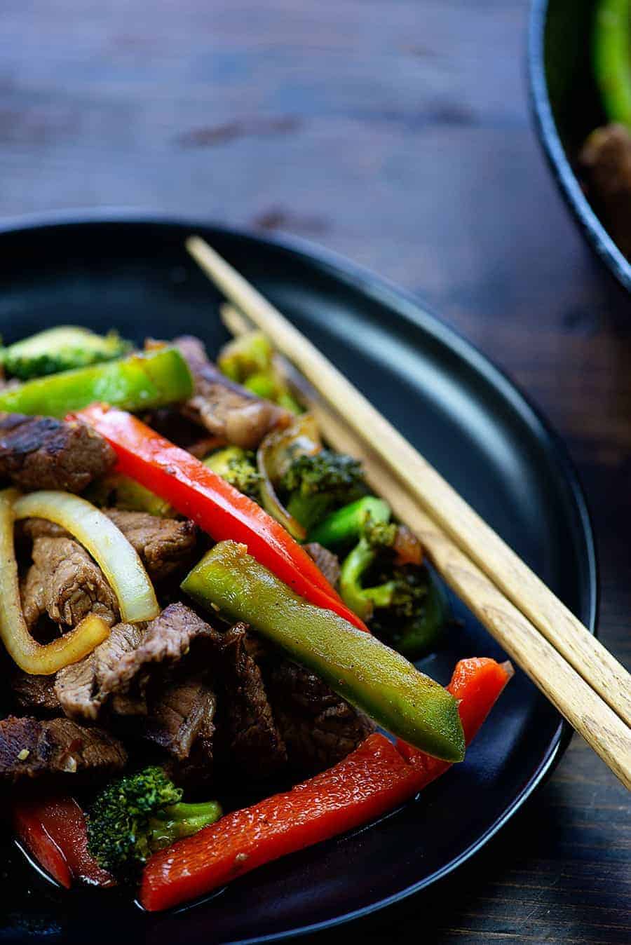 Keto Steak and Vegetable Stir-Fry