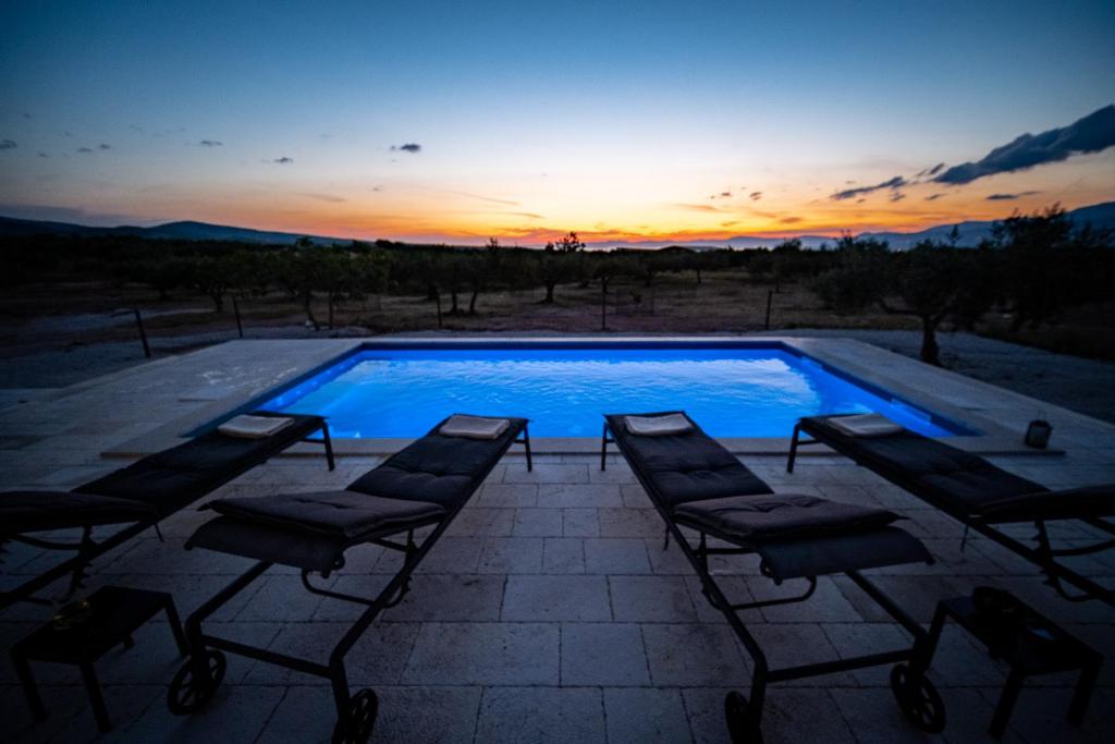 Secluded Beach House with Private Pool