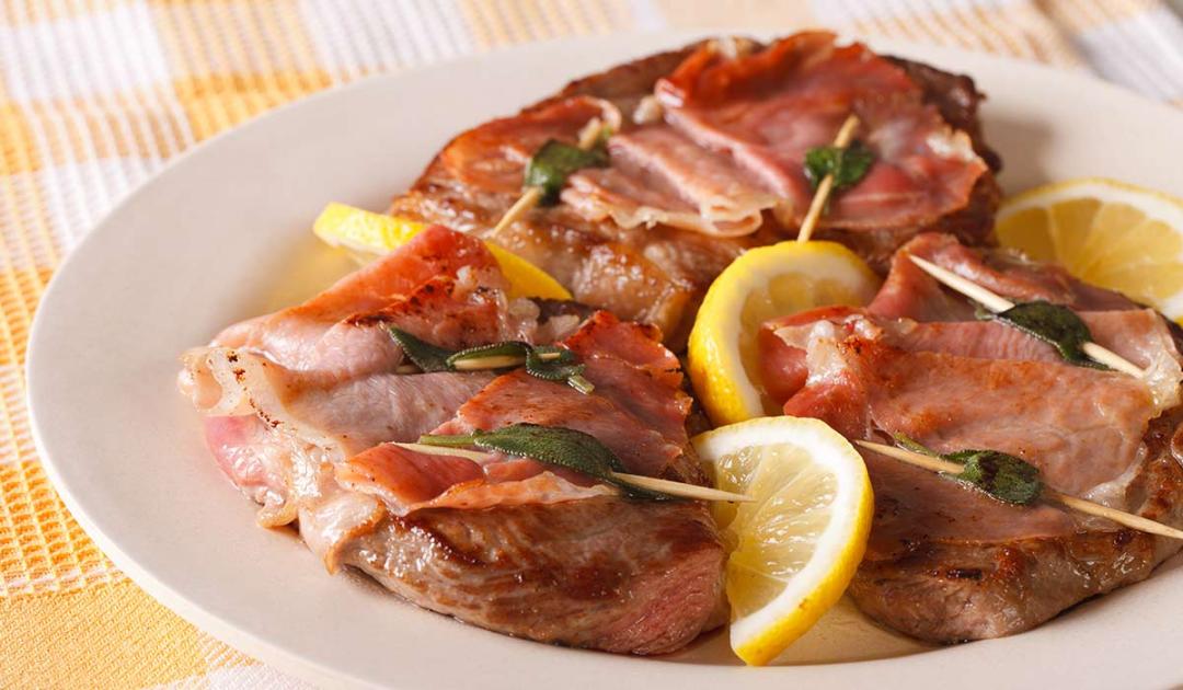 Saltimbocca a la Romana con vino tinto
