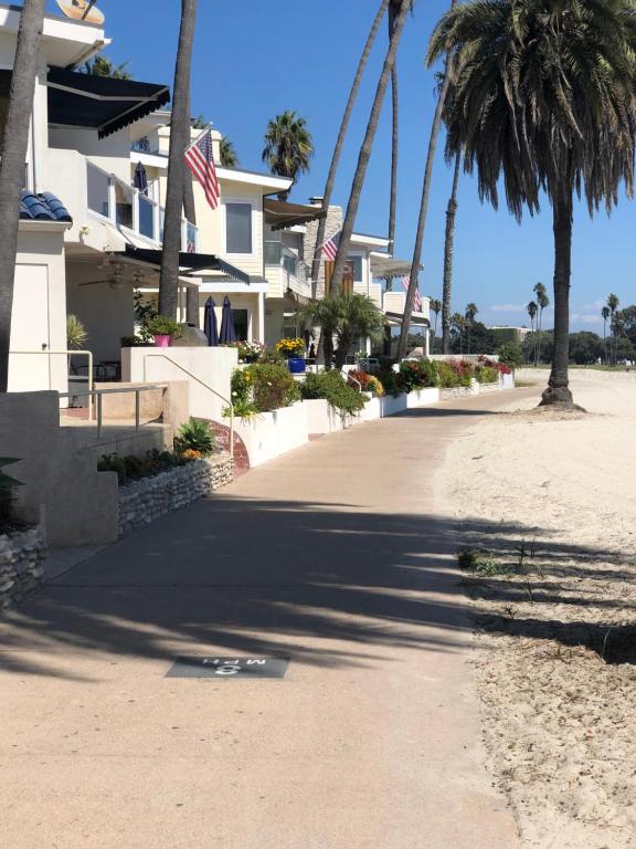 Beachfront Family Retreat