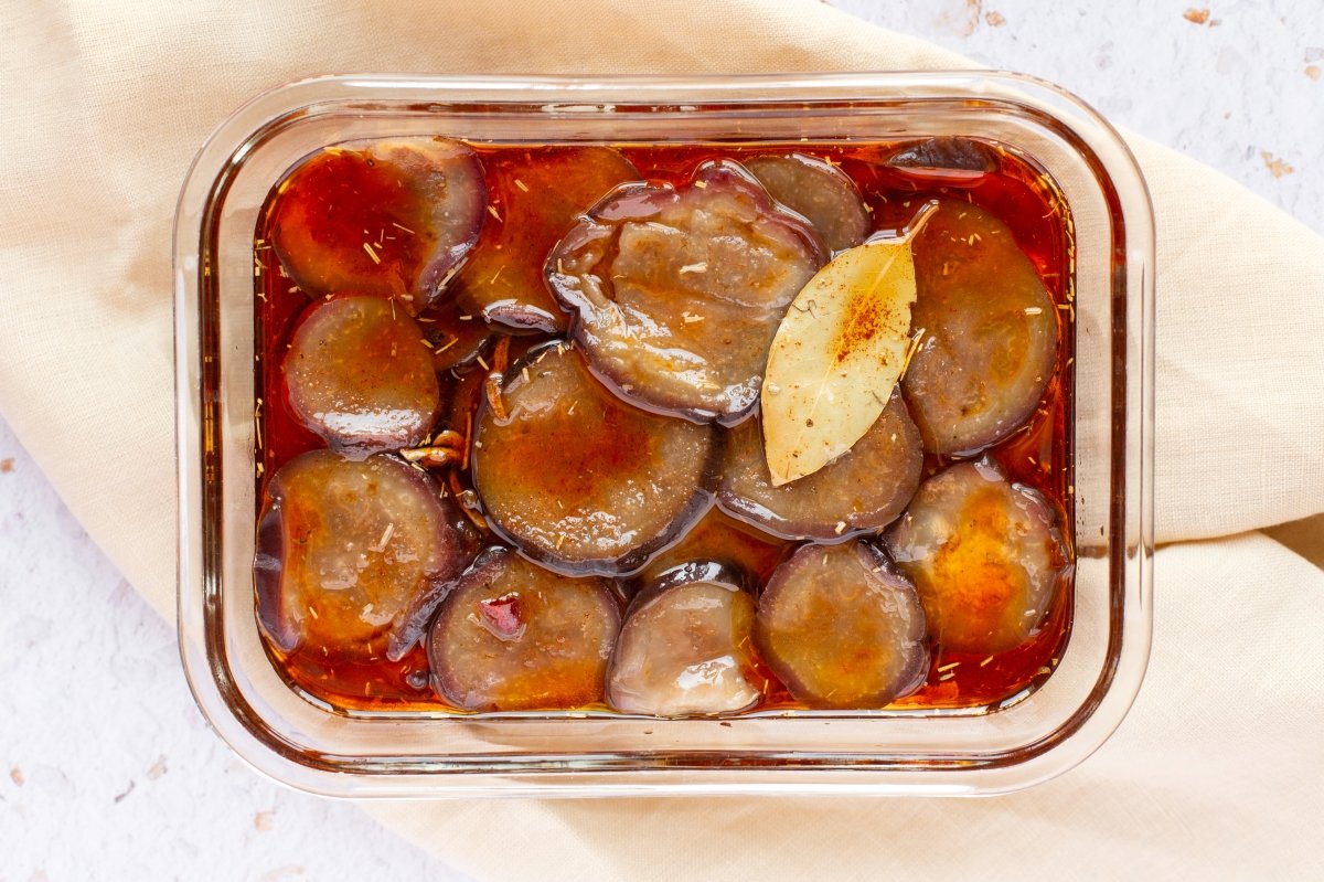 Receta de bonito en escabeche con hierbas provenzales