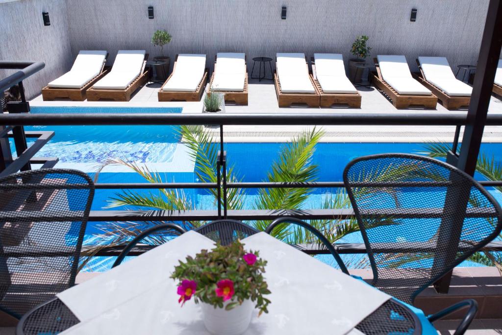 Hotel Ema