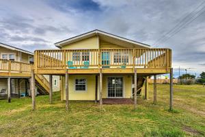 Pet-Friendly Cottage with Beach Access