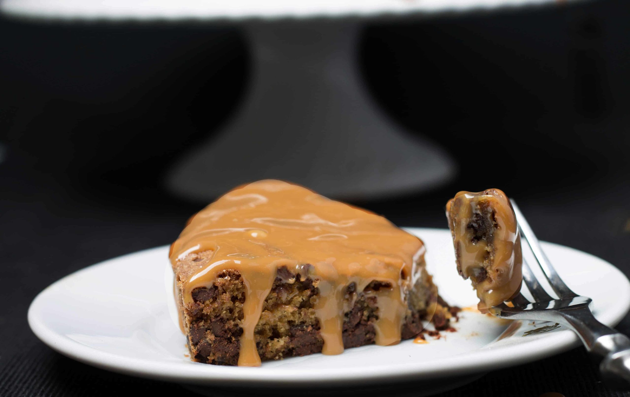 Caramel Chocolate Chip Cake