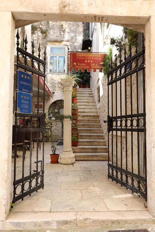 Hotel Villa Carrara