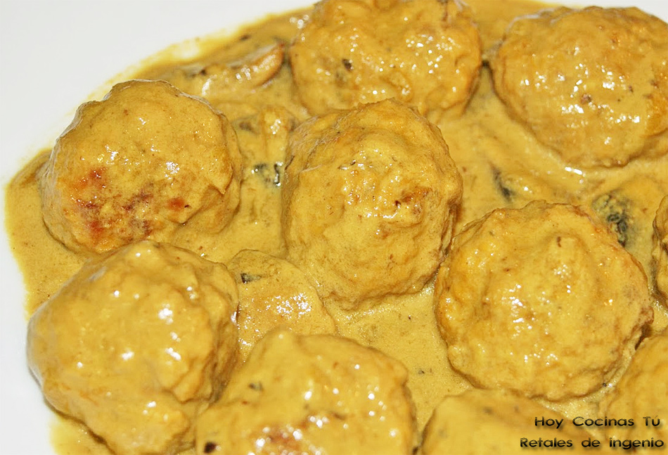 Albóndigas en salsa de mostaza