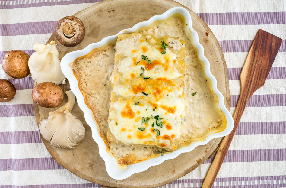 Canelones de setas y queso de cabra al horno